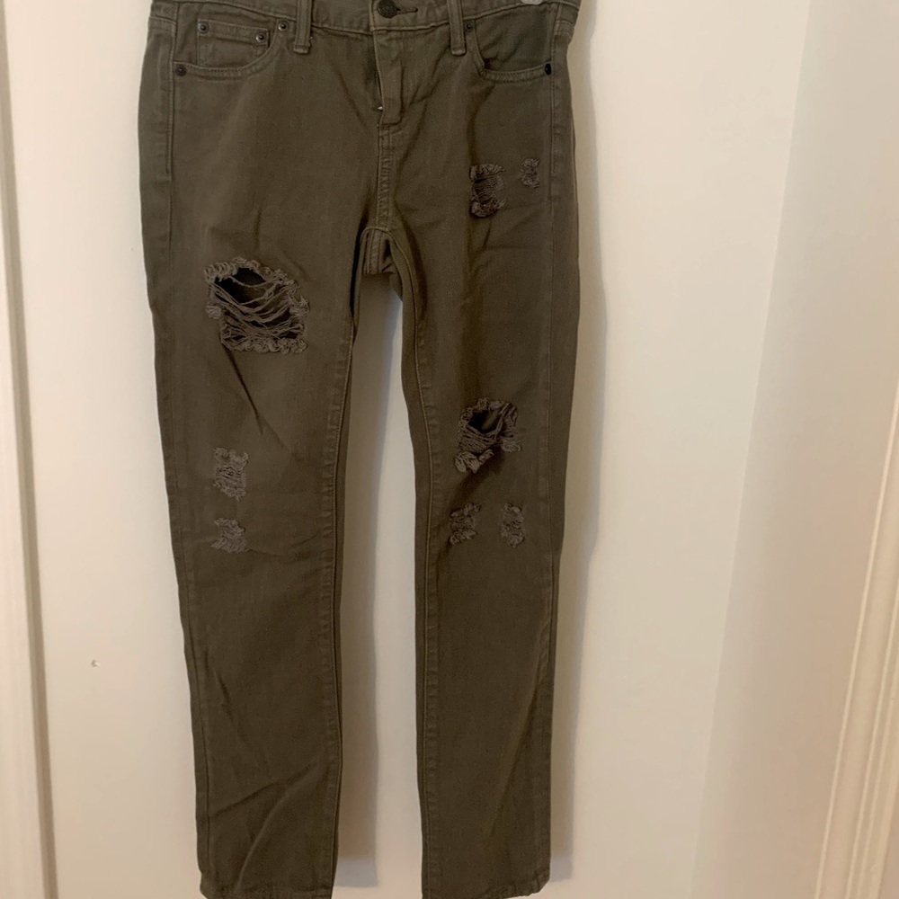 Gap girlfriend jeans. Size 25R